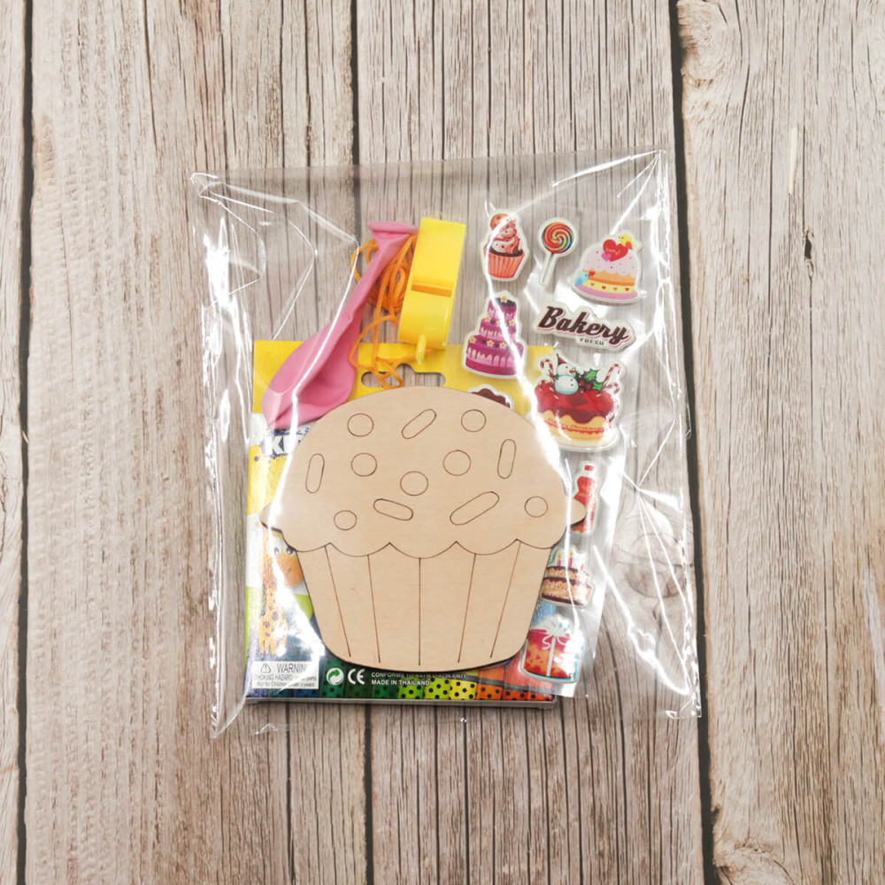 Ξύλινο cupcake colour me, με χρώματα και δωράκια