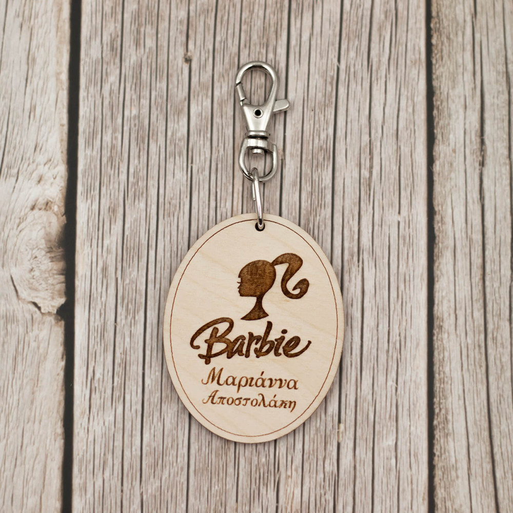 Ξύλινο ταμπελάκι σχολικής τσάντας Barbie